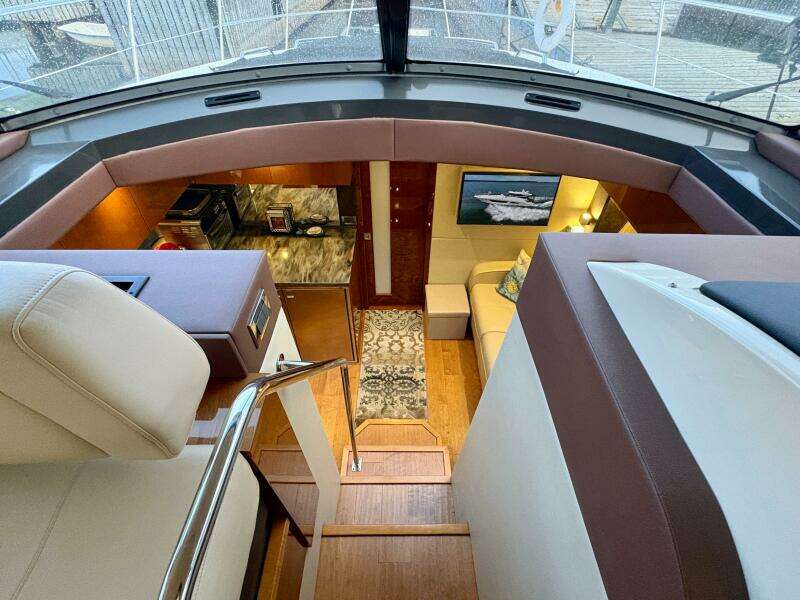 SKALYWAG VI 47ft Sea Ray Yacht For Sale SKALYWAG VI 47ft Sea Ray Yacht For Sale