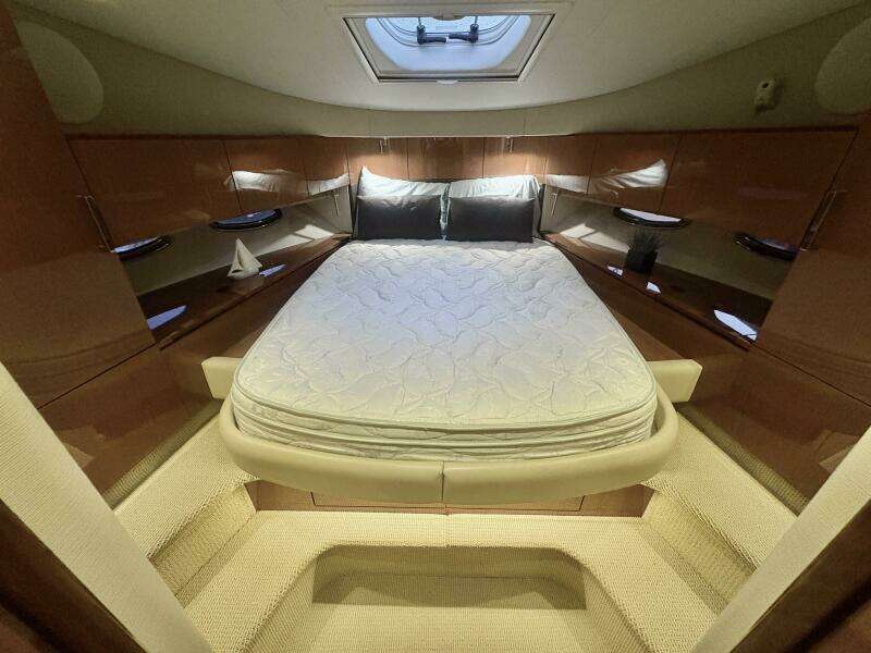 SKALYWAG VI 47ft Sea Ray Yacht For Sale SKALYWAG VI 47ft Sea Ray Yacht For Sale