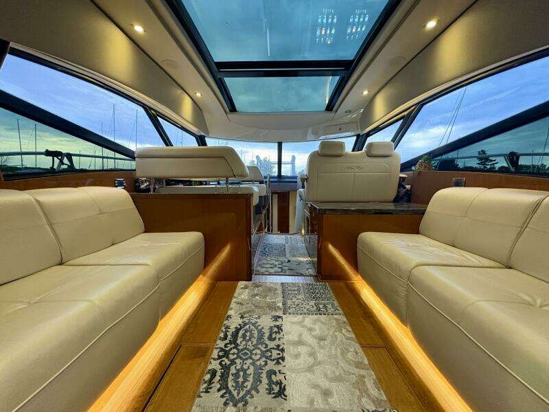 SKALYWAG VI 47ft Sea Ray Yacht For Sale SKALYWAG VI 47ft Sea Ray Yacht For Sale