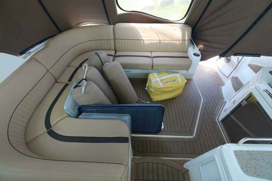 43ft Cruisers Yachts Yacht For Sale 43ft Cruisers Yachts Yacht For Sale