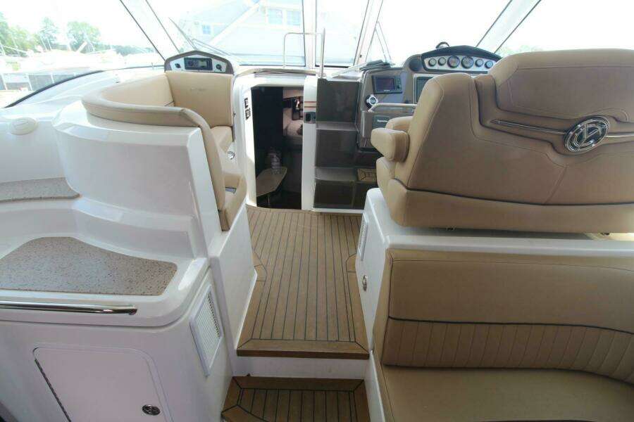 43ft Cruisers Yachts Yacht For Sale 43ft Cruisers Yachts Yacht For Sale
