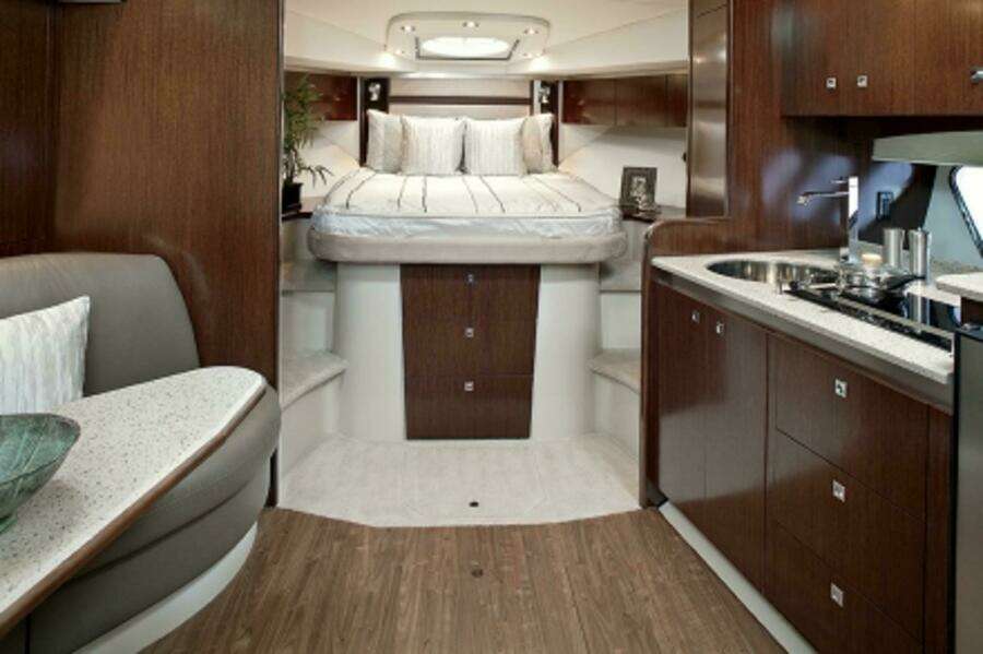 43ft Cruisers Yachts Yacht For Sale 43ft Cruisers Yachts Yacht For Sale