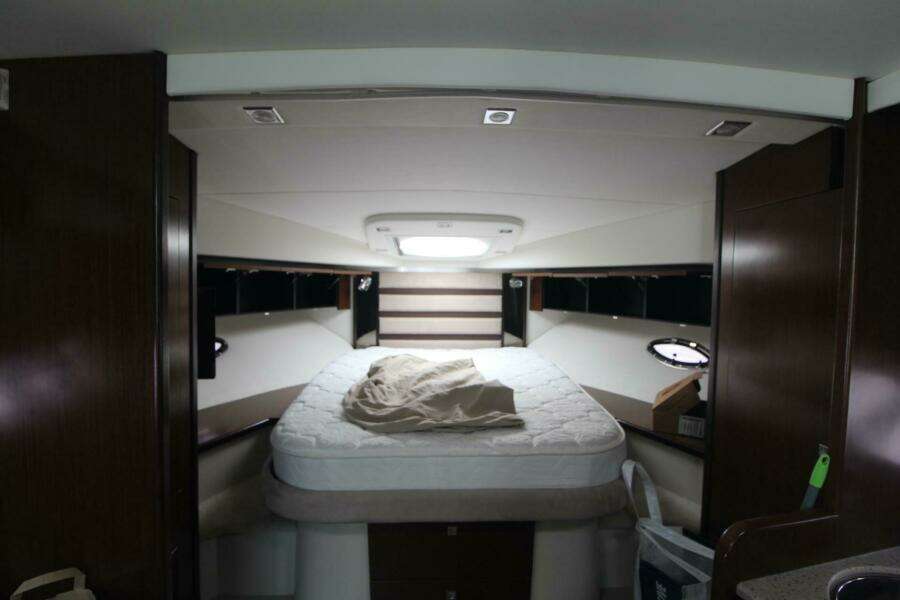 43ft Cruisers Yachts Yacht For Sale 43ft Cruisers Yachts Yacht For Sale
