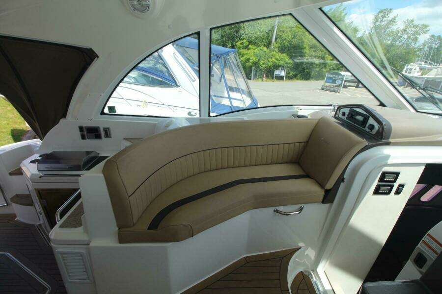 43ft Cruisers Yachts Yacht For Sale 43ft Cruisers Yachts Yacht For Sale