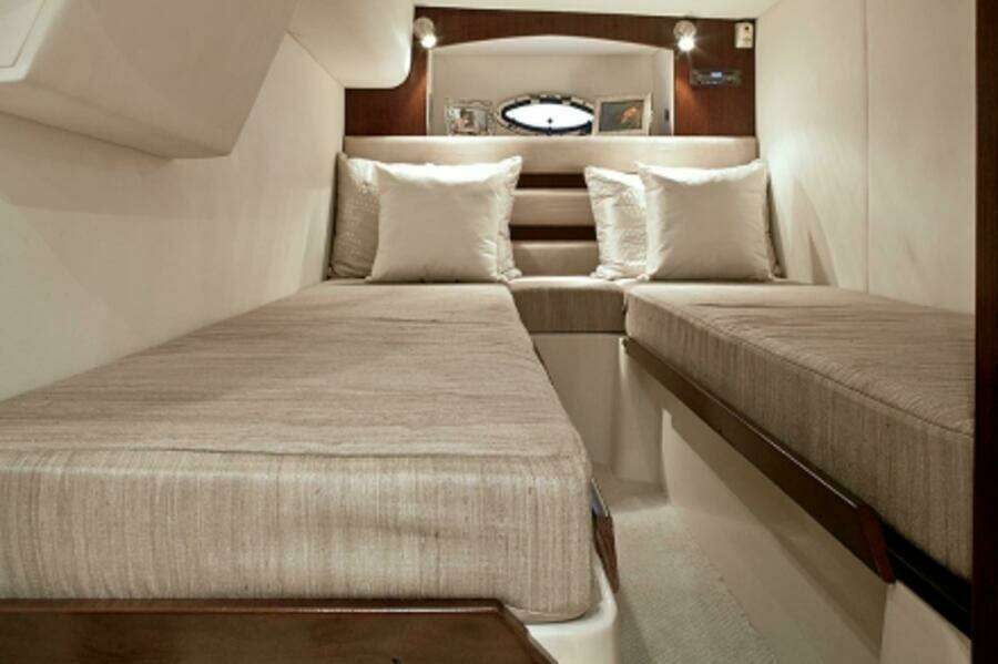 43ft Cruisers Yachts Yacht For Sale 43ft Cruisers Yachts Yacht For Sale