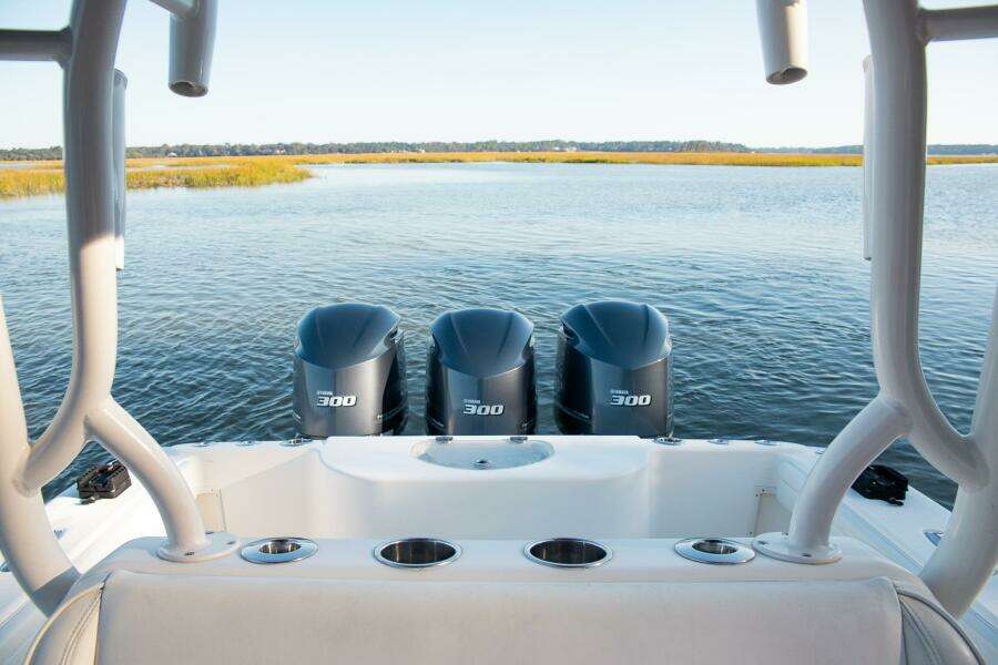 34ft Yellowfin Yacht For Sale