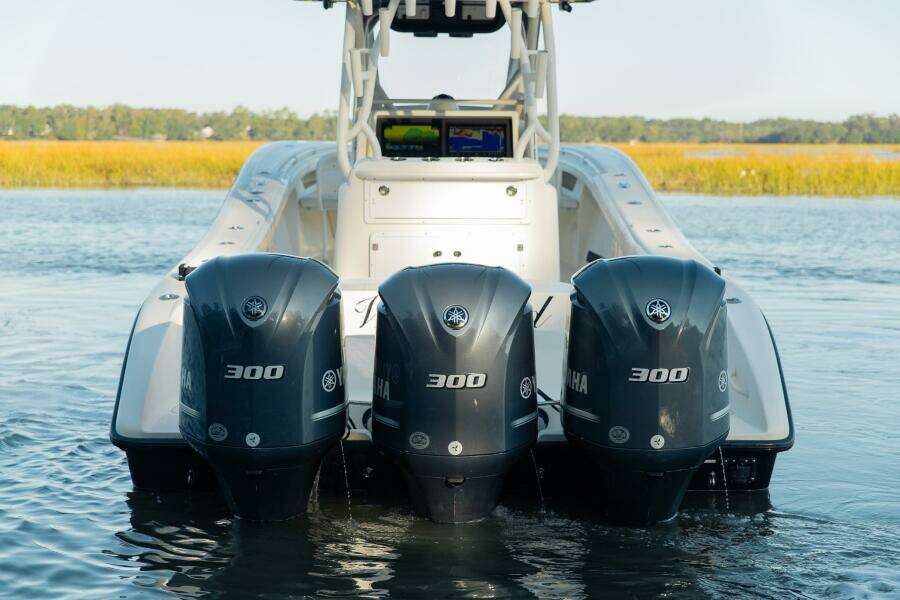 34ft Yellowfin Yacht For Sale