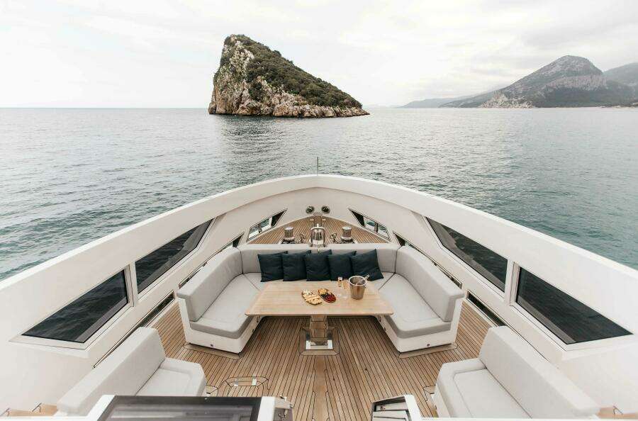 PAPILLON 95ft Bering Yacht For Sale PAPILLON 95ft Bering Yacht For Sale