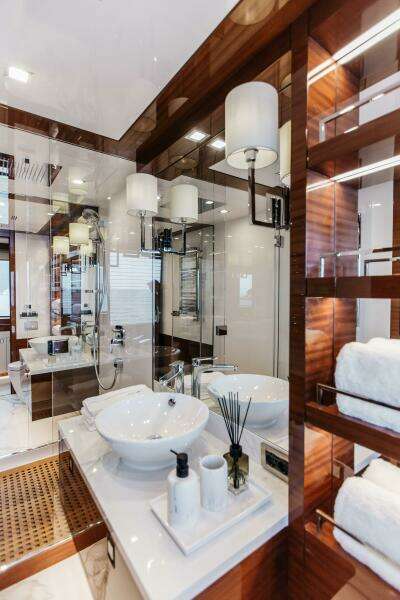 PAPILLON 95ft Bering Yacht For Sale PAPILLON 95ft Bering Yacht For Sale