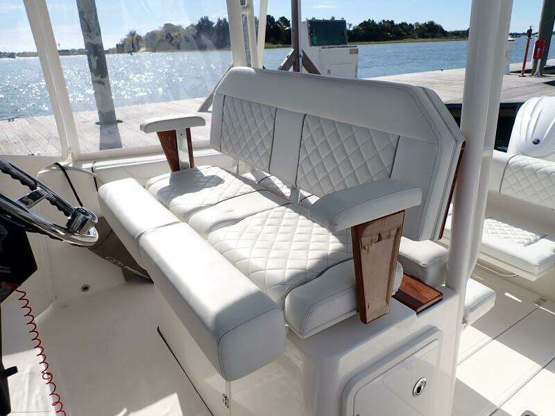 28ft Pursuit Yacht For Sale 28ft Pursuit Yacht For Sale