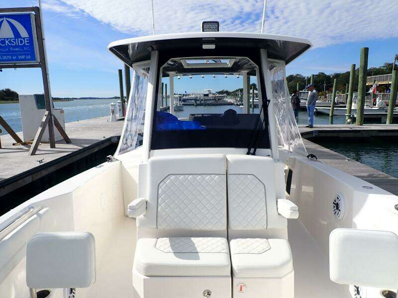 28ft Pursuit Yacht For Sale 28ft Pursuit Yacht For Sale