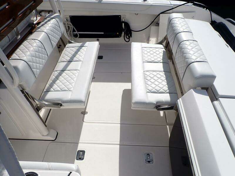 28ft Pursuit Yacht For Sale 28ft Pursuit Yacht For Sale