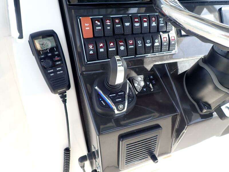 28ft Pursuit Yacht For Sale 28ft Pursuit Yacht For Sale
