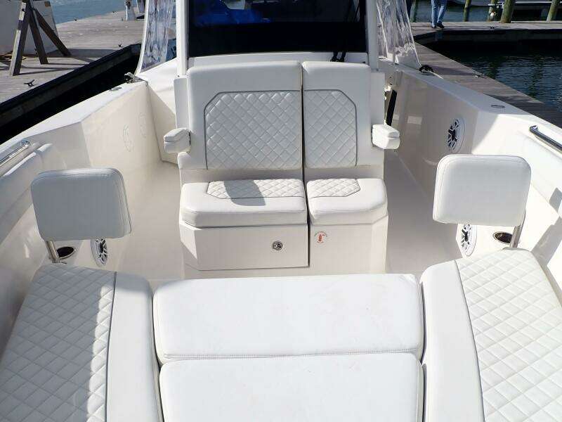 28ft Pursuit Yacht For Sale 28ft Pursuit Yacht For Sale