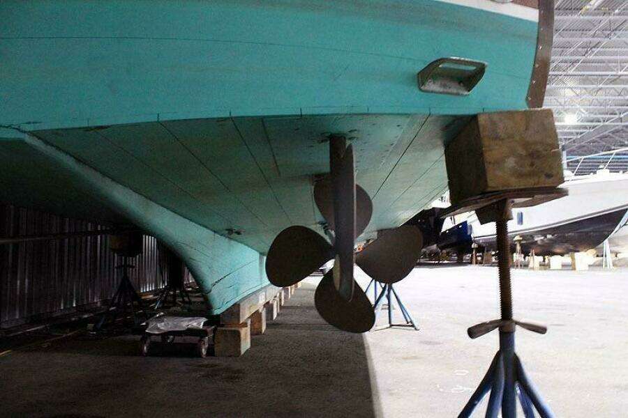 Allez 48ft Chris Craft Yacht For Sale