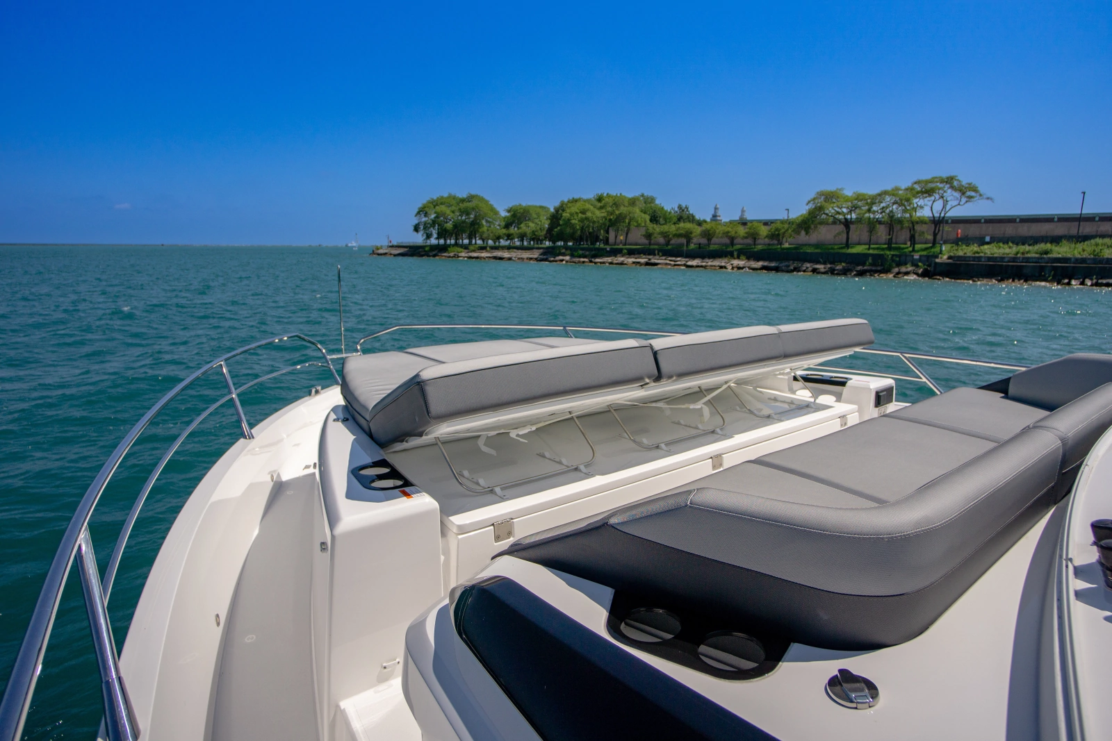 2025 Sunseeker 55 Predator
