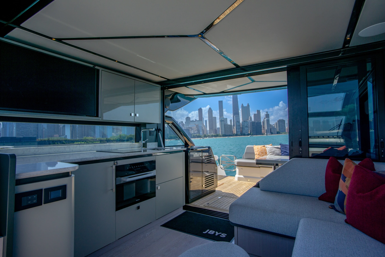 2025 Sunseeker 55 Predator