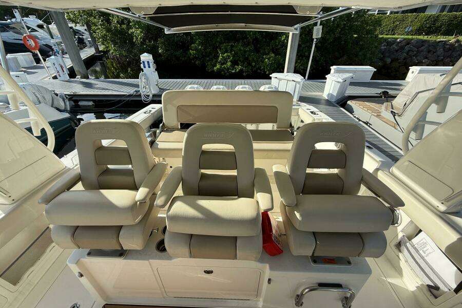 42ft Boston Whaler Yacht For Sale