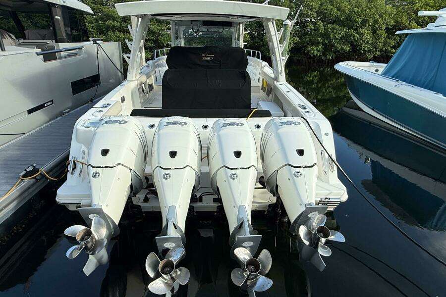 42ft Boston Whaler Yacht For Sale