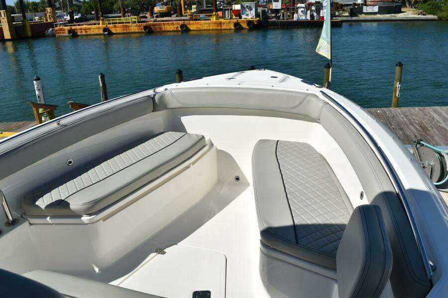 26ft Pursuit Yacht For Sale 26ft Pursuit Yacht For Sale