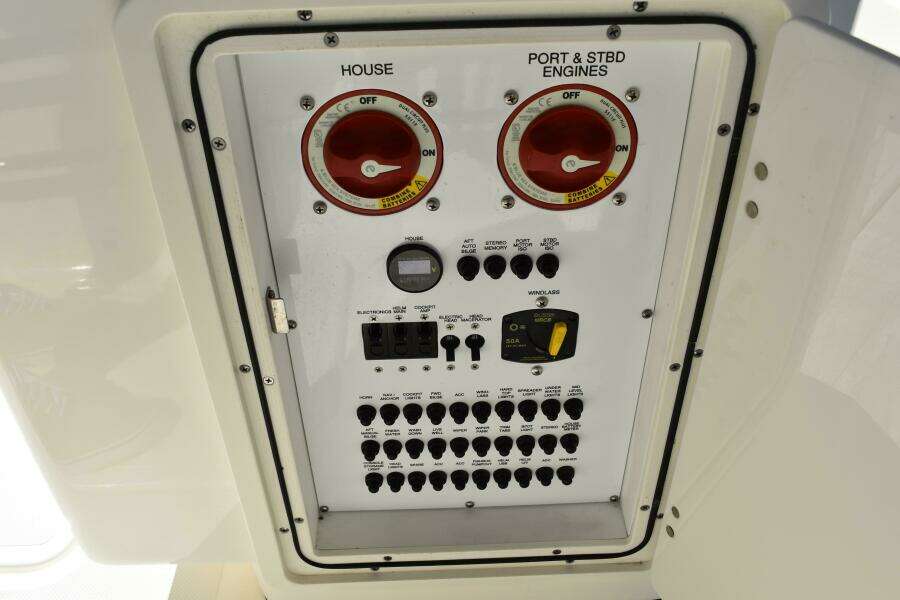 26ft Pursuit Yacht For Sale 26ft Pursuit Yacht For Sale