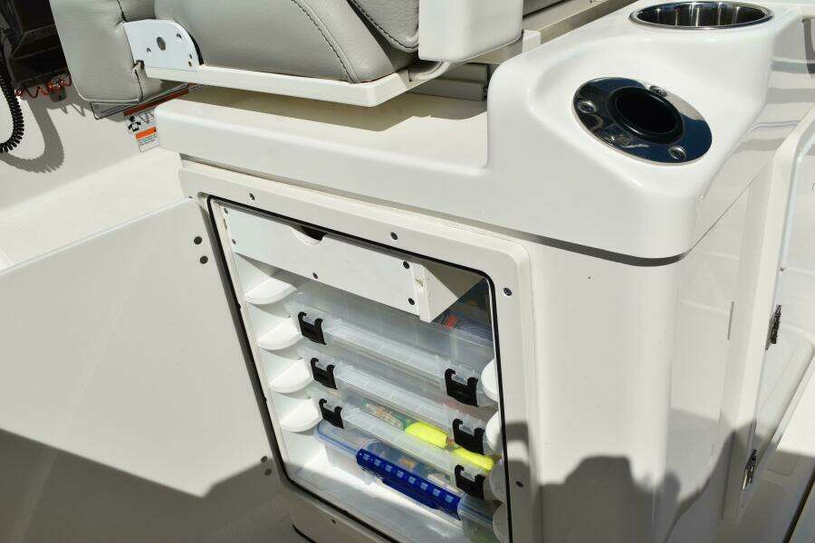 26ft Pursuit Yacht For Sale 26ft Pursuit Yacht For Sale