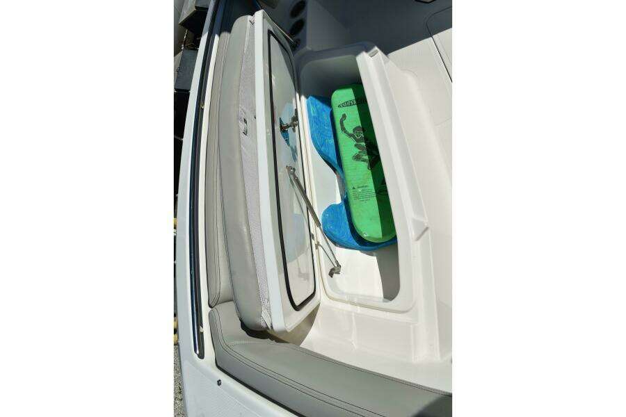 26ft Pursuit Yacht For Sale 26ft Pursuit Yacht For Sale