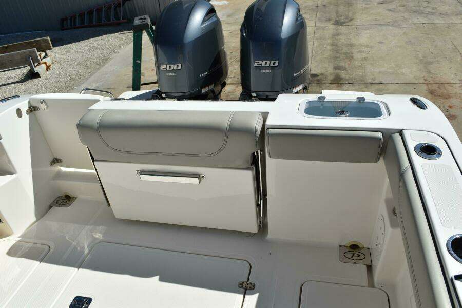 26ft Pursuit Yacht For Sale 26ft Pursuit Yacht For Sale