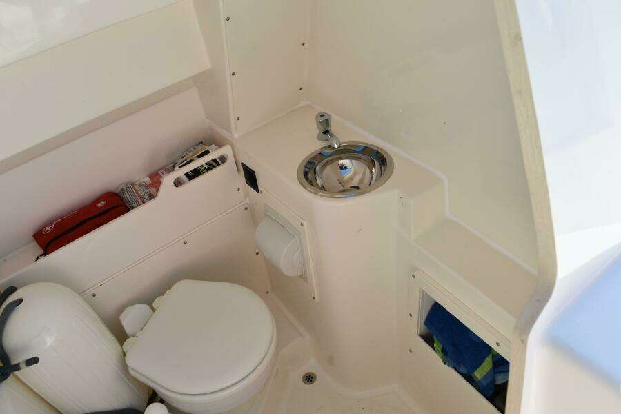 26ft Pursuit Yacht For Sale 26ft Pursuit Yacht For Sale