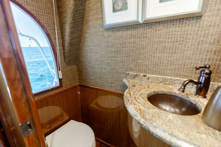 2013 Viking 76 Convertible- REEL FIRE- Day Head