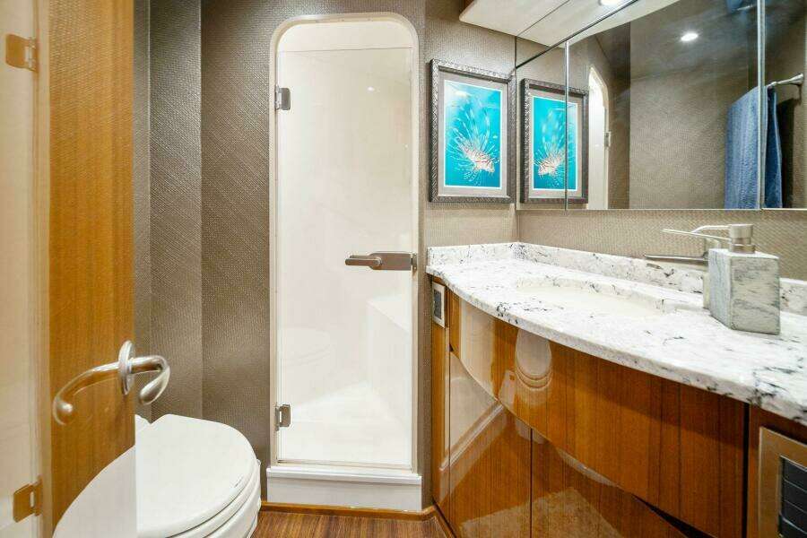 2016 Viking 55 Convertible DONE PICKIN