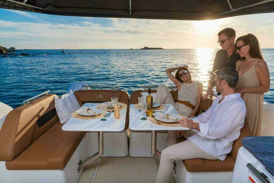 38ft Four Winns Yacht For Sale 38ft Four Winns Yacht For Sale