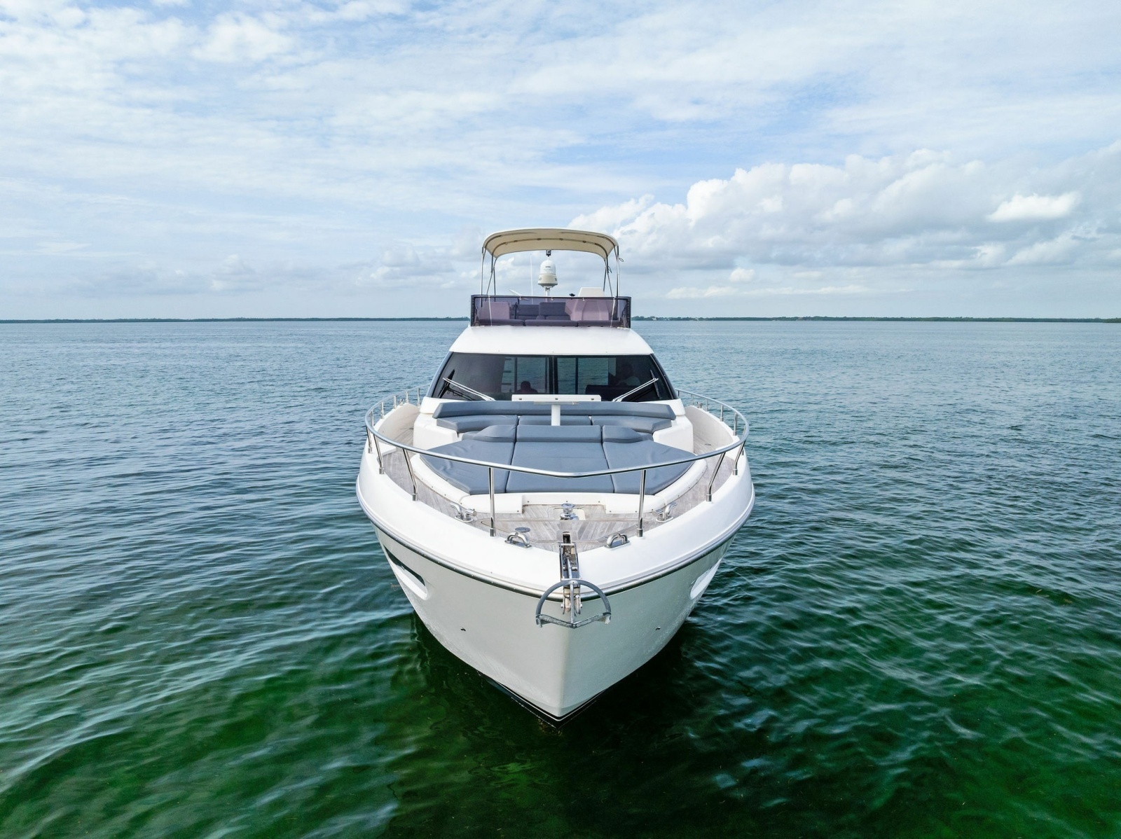 2018 Ferretti Yachts 800