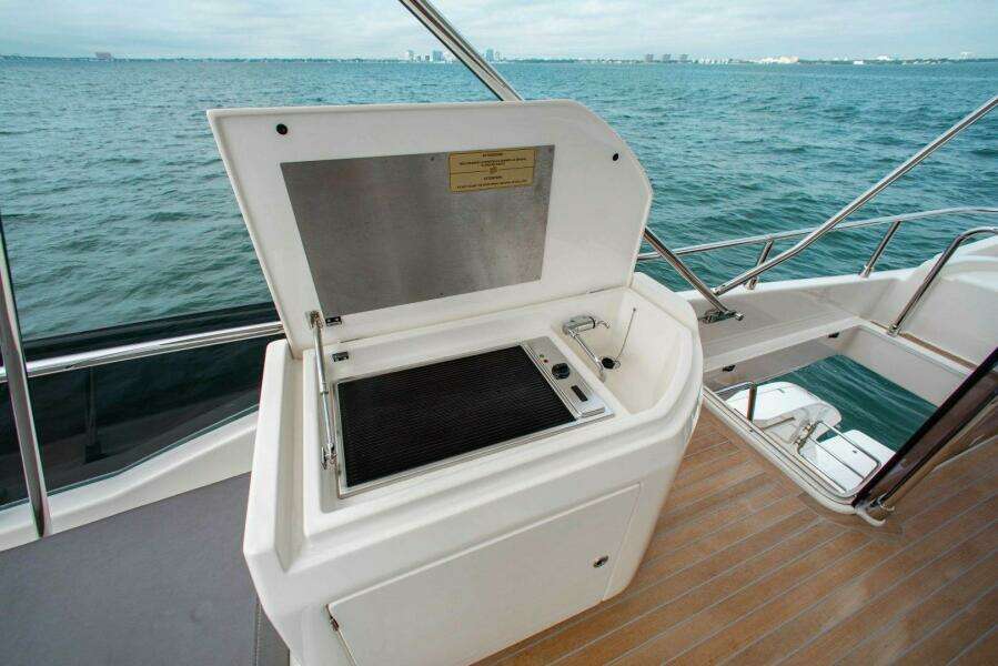 ACQUA 55ft MAN Yacht For Sale ACQUA 55ft MAN Yacht For Sale