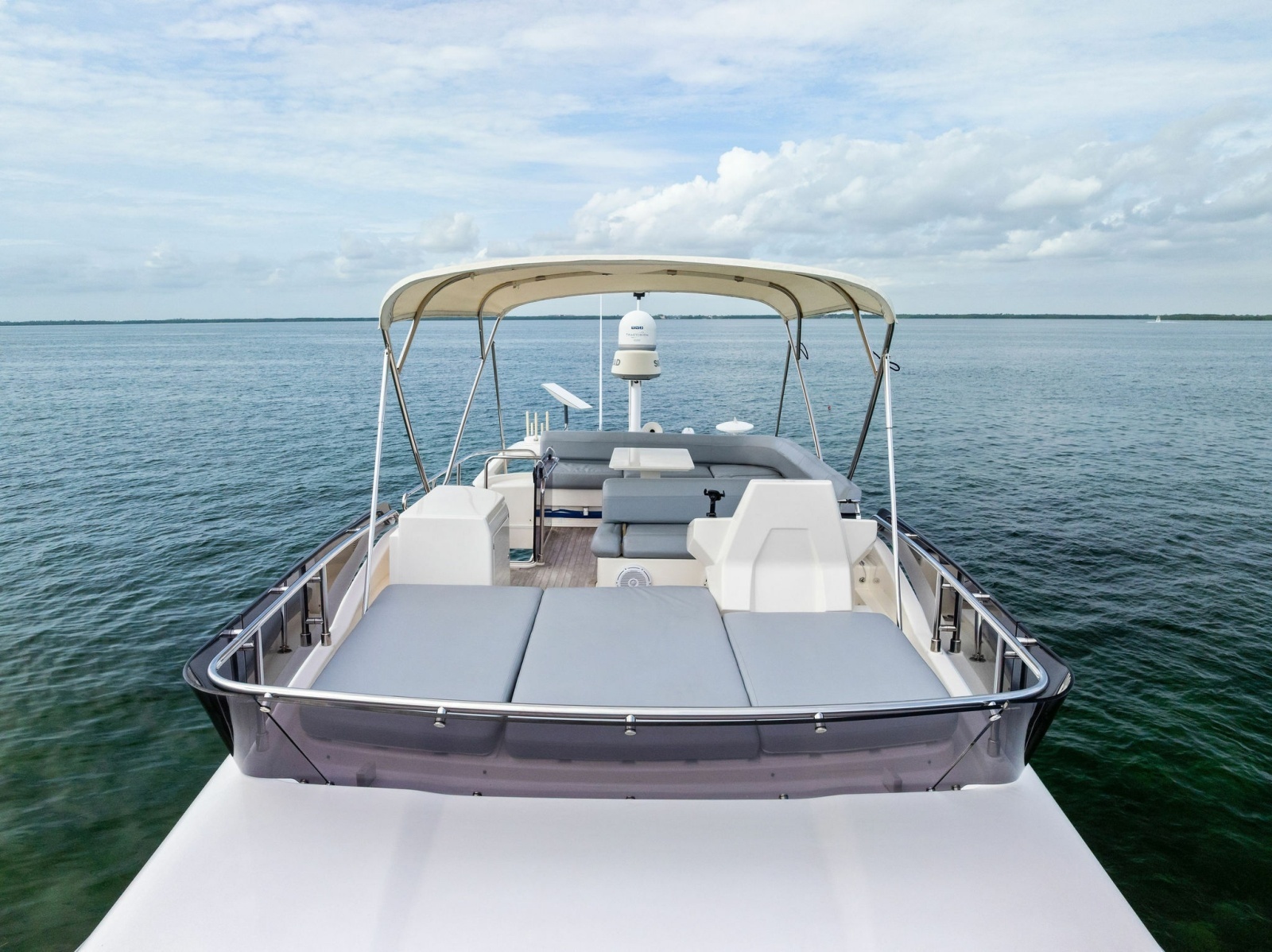 2018 Ferretti Yachts 800