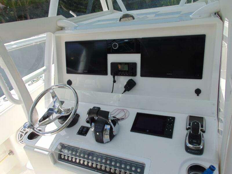 INCOGNITO 36ft Invincible Yacht For Sale