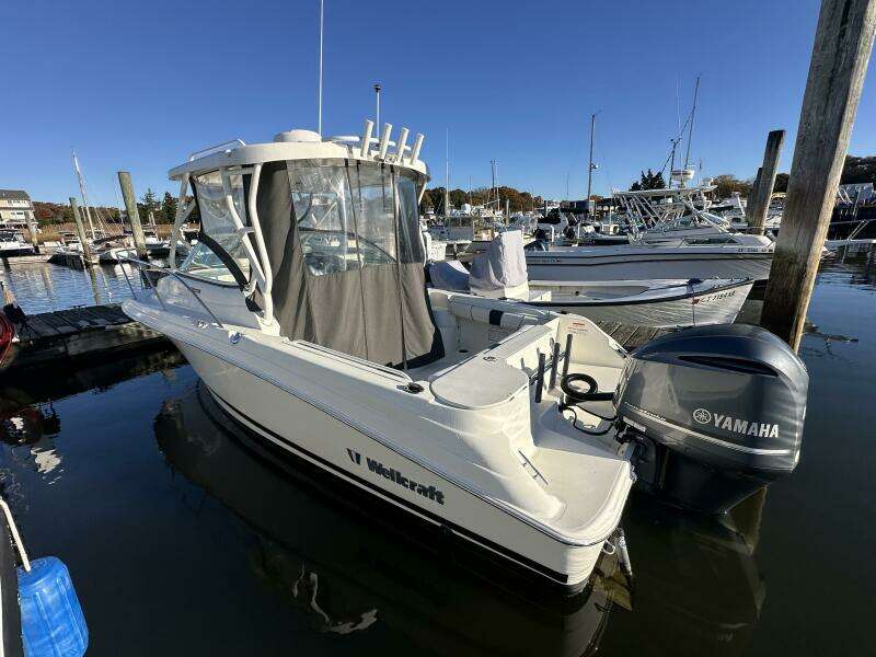 23ft Wellcraft Yacht For Sale