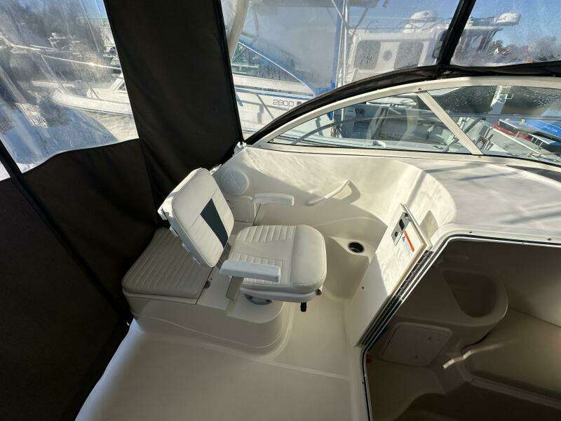 23ft Wellcraft Yacht For Sale