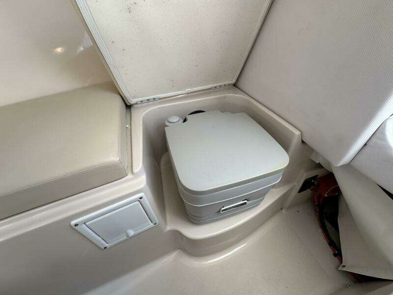 23ft Wellcraft Yacht For Sale