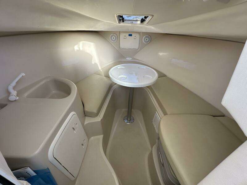 23ft Wellcraft Yacht For Sale