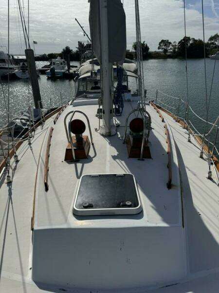 Maratime 41ft Bristol Yacht For Sale Maratime 41ft Bristol Yacht For Sale