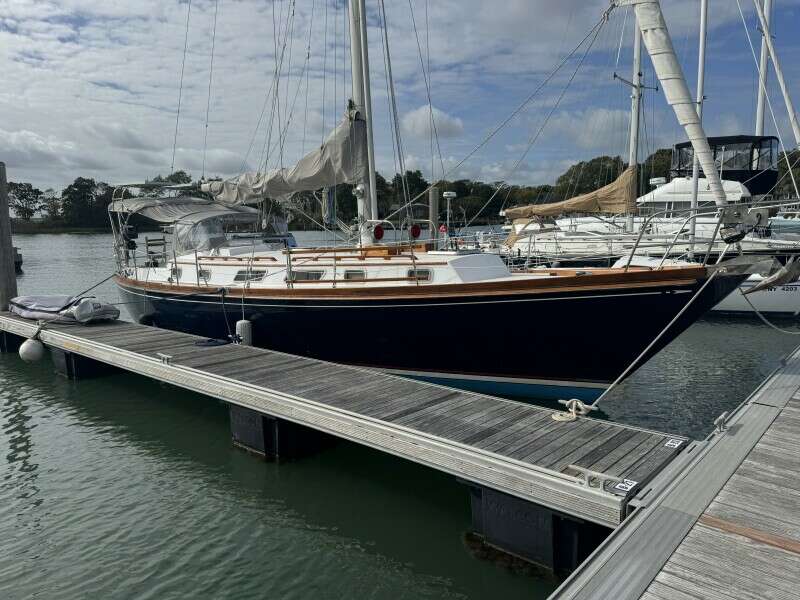 Maratime 41ft Bristol Yacht For Sale Maratime 41ft Bristol Yacht For Sale