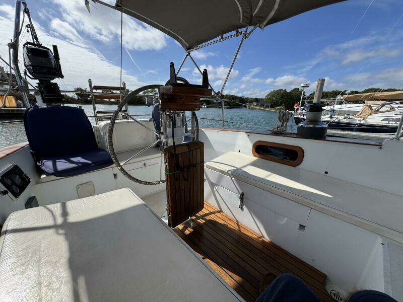 Maratime 41ft Bristol Yacht For Sale Maratime 41ft Bristol Yacht For Sale