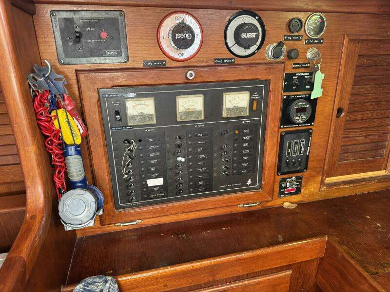 Maratime 41ft Bristol Yacht For Sale Maratime 41ft Bristol Yacht For Sale