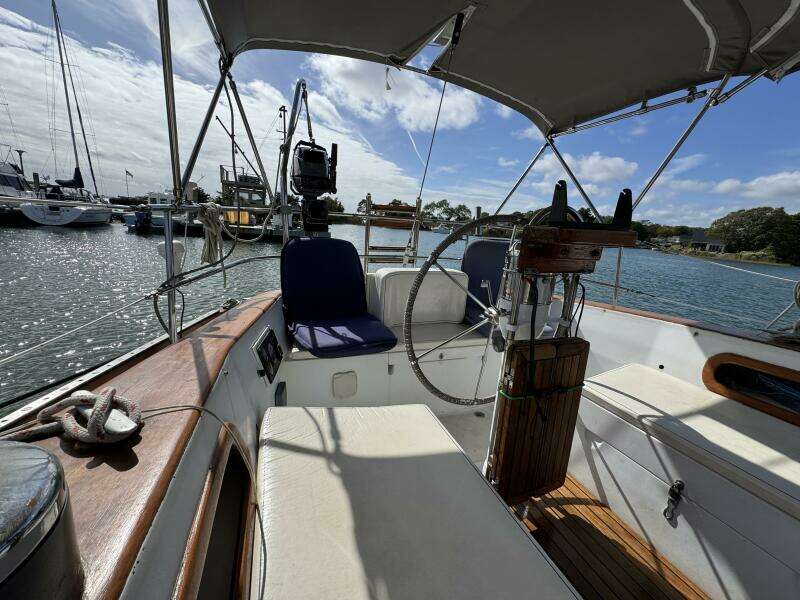 Maratime 41ft Bristol Yacht For Sale Maratime 41ft Bristol Yacht For Sale
