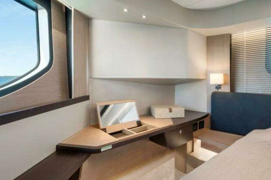 48ft Absolute Yacht For Sale 48ft Absolute Yacht For Sale