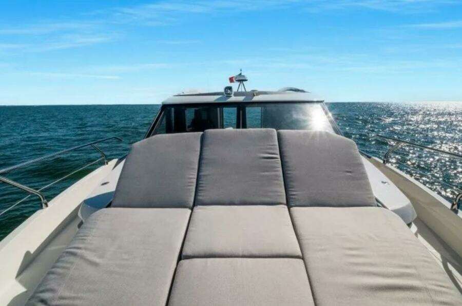 48ft Absolute Yacht For Sale 48ft Absolute Yacht For Sale