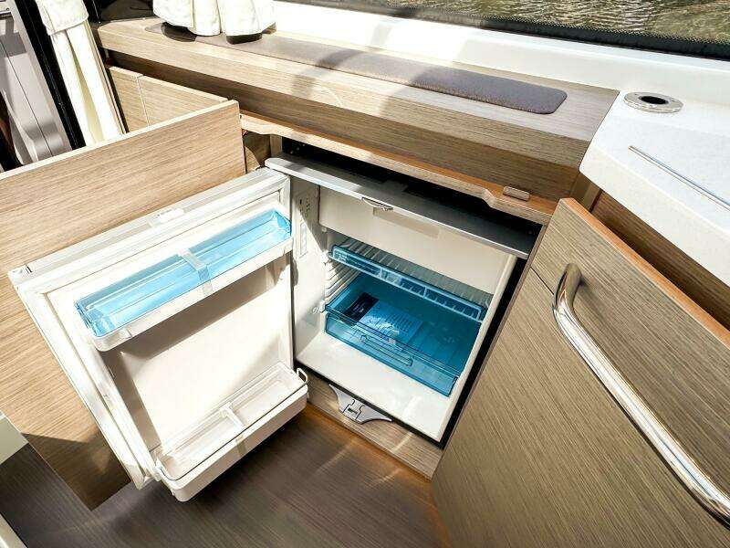 38ft Wellcraft Yacht For Sale