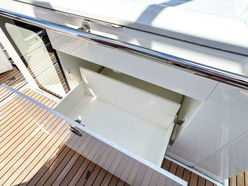 38ft Wellcraft Yacht For Sale