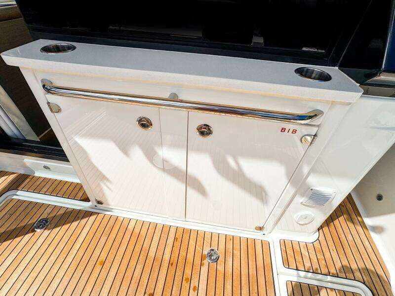 38ft Wellcraft Yacht For Sale